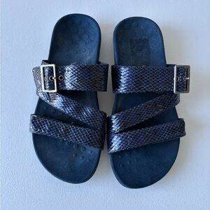 Vionic Skylar Navy Snake Print Slide Sandals Size 9 Wide Buckle Casual Summer